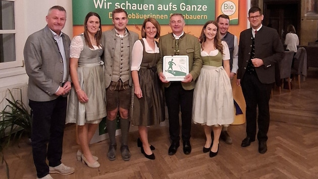 Die Arbeit von Familie Prasser wurde auf Schloss Töscheldorf gewürdigt und sie erhielt den ...
