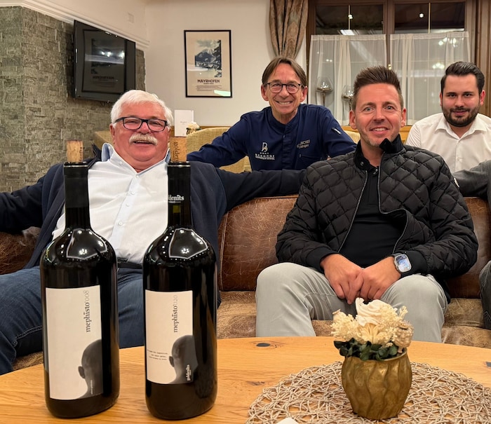 Gerhard Neururer (Morandell), Küchenchef Friedl Holzinger, Christian Pfister (Zillergrund) und ...