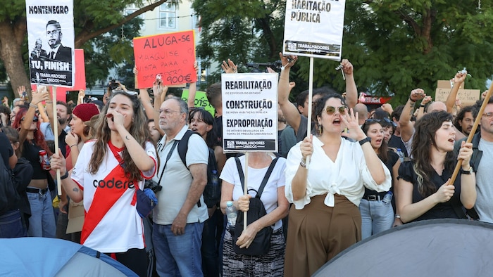 In Lissabon forderten die Menschen unter anderem leistbares Wohnen.