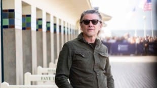 Der US-Schauspieler Ethan Hawke hätte laut eigener Aussage mit seiner Kollegin Drew Barrymore ...