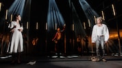 Gemma Vannuzzi als Julia und Lukas Spinka als Romeo