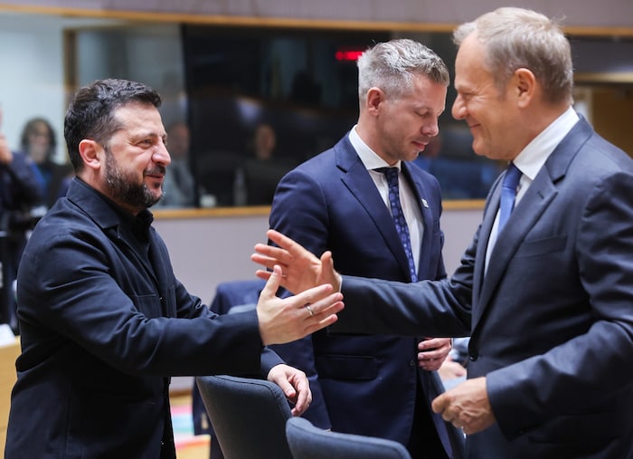 Der ukrainische Präsident Wolodymyr Selenskyj sucht die Nähe zu seinen europäischen Verbündeten ...
