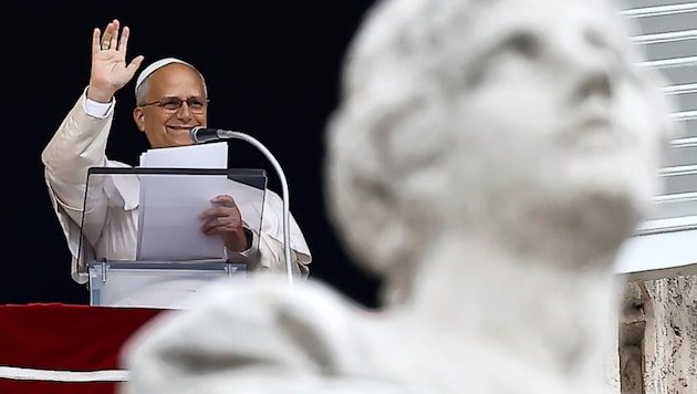 Der Papst musste sich einer Krebsoperation unterziehen. Beim Angelus-Gebet bedankte er sich am ...