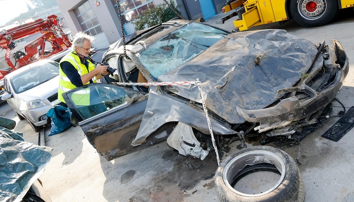 KfZ-Experte Gerhard Kronreif untersuchte das Unfallauto