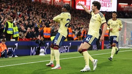 Der FC Arsenal gewann spät gegen Nottingham Forest.