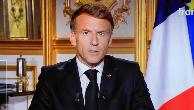 Frankreichs Präsident hat sich am Sonntagabend in einer Fernsehansprache an die Nation gewandt.