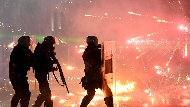 In Albanien gehen seit Tagen Menschen gegen ihre Regierung auf die Straße.