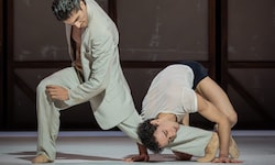 John Neumeier porträtiert Vaslav Nijinskys Leben zwischen strahlendem Ruhm und tiefer ...