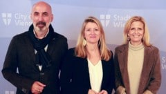 Vizebürgermeisterin Bettina Emmerling (Neos) mit Experte Kenan Güngör (l.) und Gemeinderätin ...