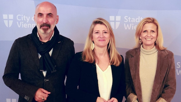 Vizebürgermeisterin Bettina Emmerling (Neos) mit Experte Kenan Güngör (l.) und Gemeinderätin ...