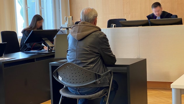 Richter Alexander Wehinger sprach den angeklagten Rentner, der sich äußerst reumütig zeigte, am ...