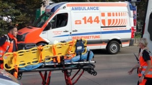 Ein 35-Jähriger wurde mit schweren Schussverletzungen in einer Wohnung in Wien-Penzing entdeckt. ...