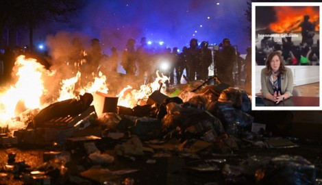 Brennende Fahrzeuge, geplünderte Geschäfte und massive Angriffe auf Polizeikräfte prägen die ...