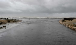 Schwere Unwetter haben Urlaubsregionen an der spanischen Mittelmeerküste unter Wasser gesetzt ...
