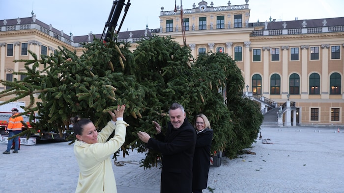 Katrin Edtmeier (Imperial Markets GmbH), Klaus Panholzer (Schönbrunn Group), Andrea Kaltenegger ...