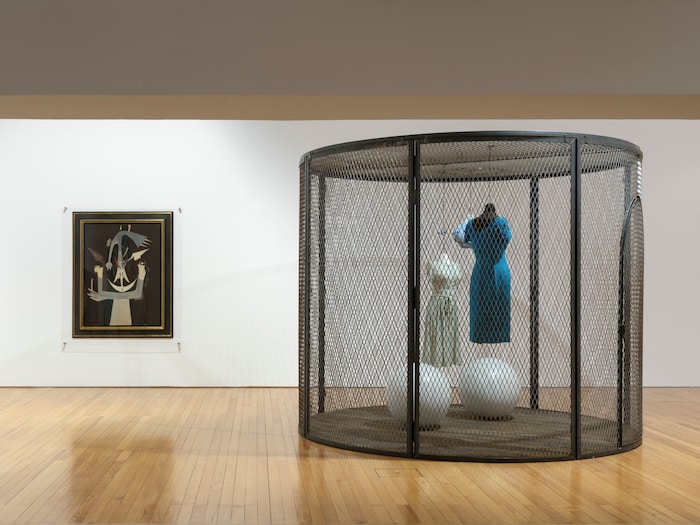 In der Dauerausstellung im Museum des CCB findet sich auch diese Arbeit von Louise Bourgeois ...