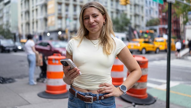 Dr. Sophie Imhof lebt und arbeitet in New York.