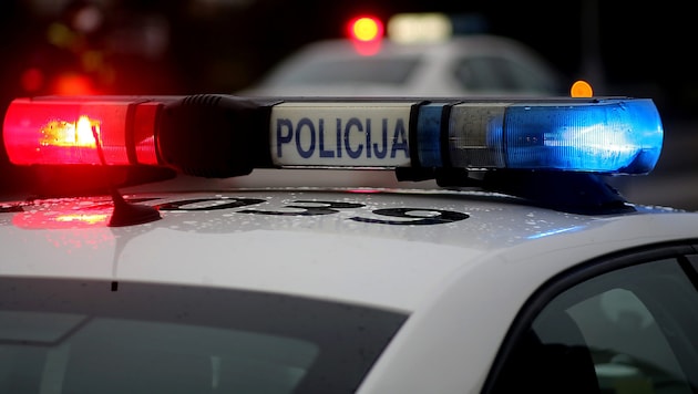 Die Explosion nach dem Absturz beschädigte nach Angaben der litauischen Behörden ein ziviles ...