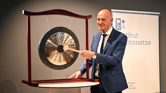 Sozial-Landesrat Christian Dörfel (ÖVP) eröffnete offiziell die Verhandlungen.