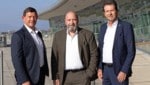 Holding-Graz-Vorstand Perz (Mitte) und die Flughafen-Bosse Löschnig (li.) und Grimus