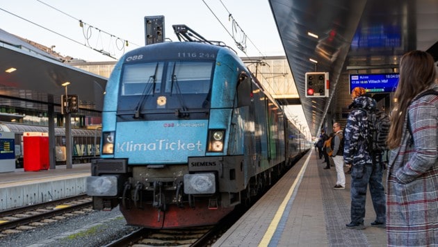 Lediglich 41 Minuten dauert die kürzeste Fahrt von Klagenfurt nach Graz über die ...