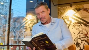Hardy Krüger Jr. hat sich bei einem Treppensturz den Oberschenkelhals gebrochen.