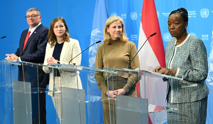 Außenministerin Beate Meinl-Reisinger (NEOS), Europaministerin Claudia Bauer (ÖVP) ...