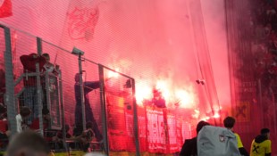 Im GAK-Sektor wurden viele pyrotechnische Gegenstände gezündet.