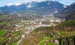 Die pittoreske Gemeinde Reichenau an der Rax in Niederösterreich wurde zum Ziel einer groß ...