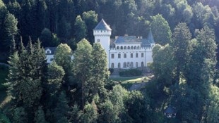 Ebner Das Schloss im französischen Stil hat neue Besitzer.