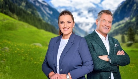Barbara Karlich und Armin Assinger führen durch eine neue Ausgabe der beliebten Sendung „9 ...