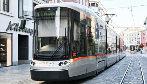 In einer Bim-Garnitur kam es zu den unschönen Szenen.