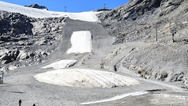 Die Schneedeptos ins Sölden wurden mittlerweile verteilt.