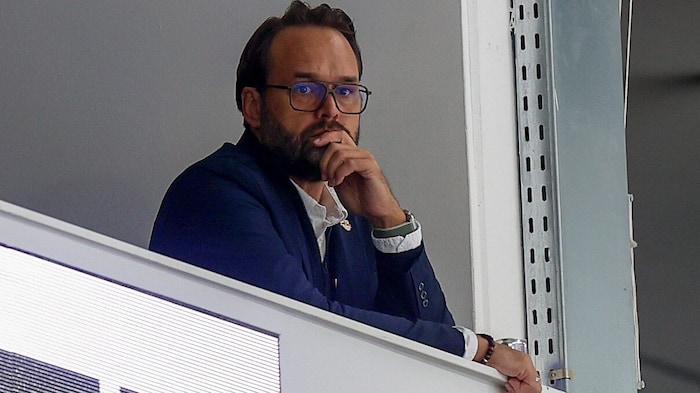 Schaute ganz genau hin: Eisbullen-Manager Helmut Schlögl.