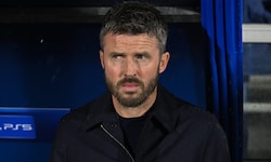Michael Carrick ist noch Trainer von Manchester United.