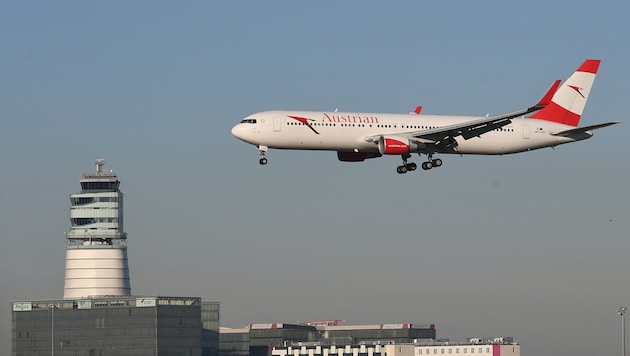 Während es in Bratislava keine Abgabe gibt, wird derzeit in Schwechat die Flugabgabe kassiert. ...