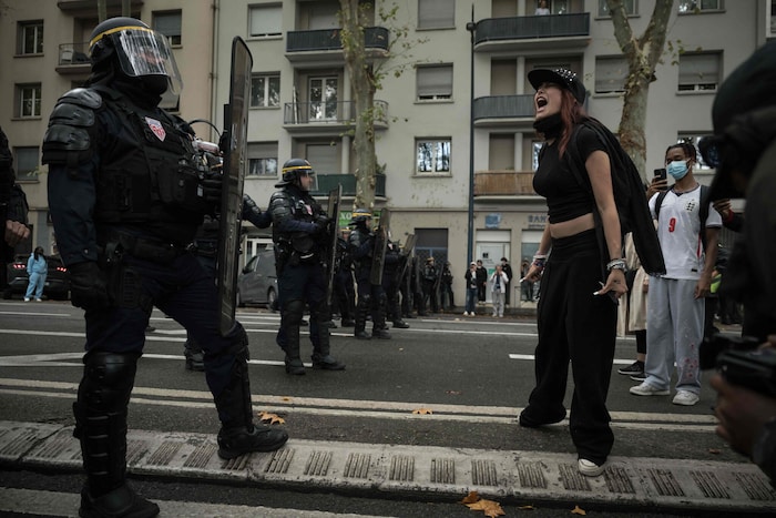Die Wut ist groß in Frankreich. Am Wochenende soll es wieder zu Protesten kommen.