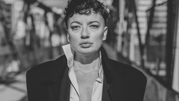 Am 23. Oktober präsentiert Phoebe Violet ihr neues Werk „Tomorrow“ im Wiener Porgy und Bess.