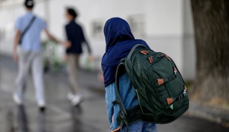 Wie sich das Kopftuchverbot bei Kindern tatsächlich auswirkt? Dazu gibt es nun nach einer ...