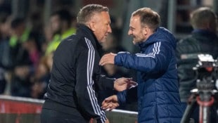 GEPA Hartberg.Kapitän Tobias Kainz freut sich schon aufs Wiedersehen mit Ex-Chef Manfred Schmid (l.).