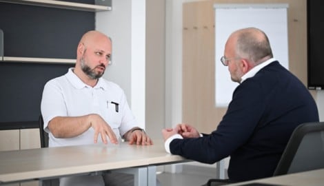 Ein Jahr nach der Tragödie im Krankenhaus Rohrbach traf „Krone“-Redakteur Robert Loy den ...