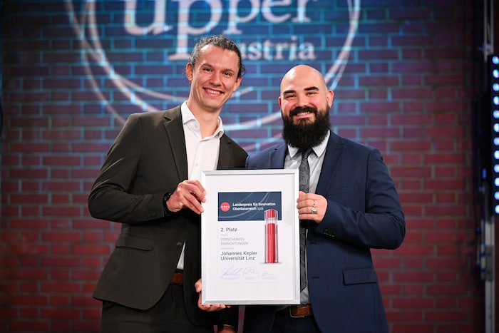 Platz 2: Die Forscher der Johannes Kepler Universität Linz, Maximilian Aigner (li.) und Tobias ...