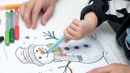 Laut einer Grazer Studie sind Kinder weniger kreativ als Erwachsene, aber zuversichtlicher und ...