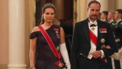 Ingrid Alexandra absolvierte am Donnerstagabend ihren ersten Auftritt mit Tiara in ihrer Rolle ...