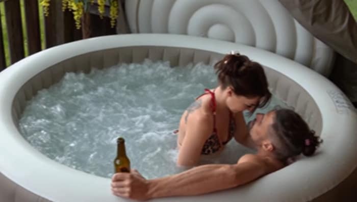 ... und dann wird‘s im Whirlpool richtig heiß!