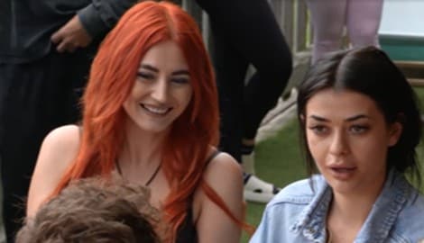 Lisa stellt schon beim Einzug ins „Forsthaus Rampensau“ klar: Auf Sex will sie auf der Alm nicht ...
