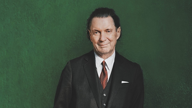 Die „Schreibfabrik“ Martin Suter präsentiert sehr zur Freude seiner Leser einen neuen Roman.