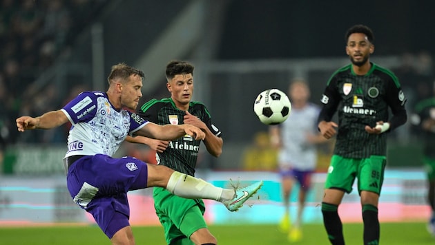 Simon Pirkl (links) ist einer der Leistungsträger von Austria Salzburg.