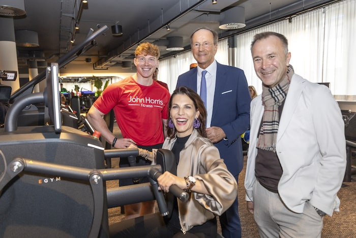 Bei der Eröffnung des neuen John Harris Fitness Clubs in Salzburg überzeugten sich die ...