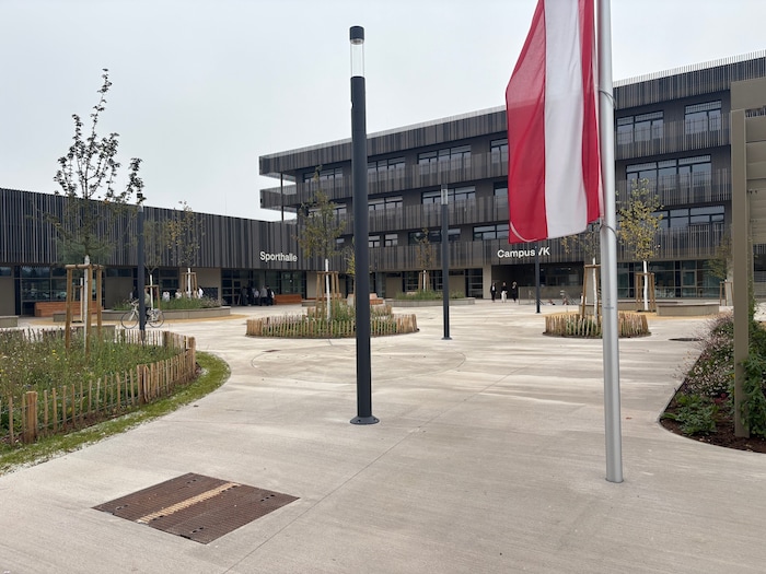 Der Bildungscampus bietet auch außen ein modernes Bild.
